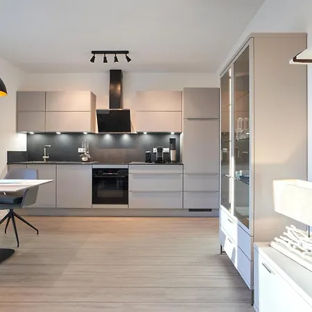 Paxmaris *